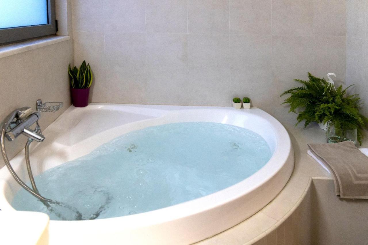 Villa Luxury Hestia Grey With Private Pool *